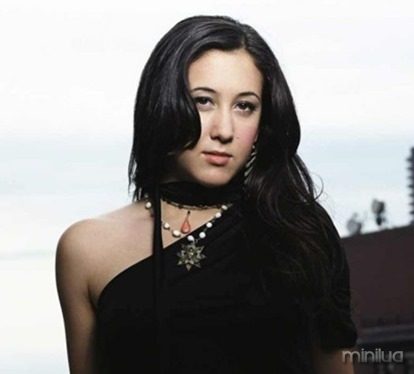 Vanessa-Carlton-051712