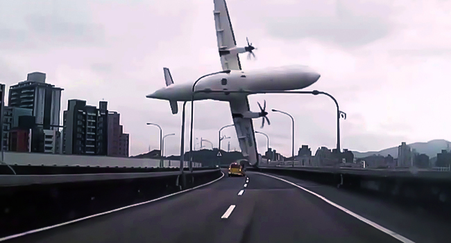 Como Eram os Voos em 1930