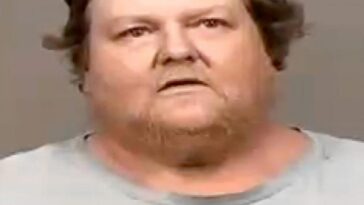 Homem mata esposa e depois se suicida na frente da filha