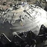 Moradores chineses ficam assustados após suposto Óvni cair na região em que vivem